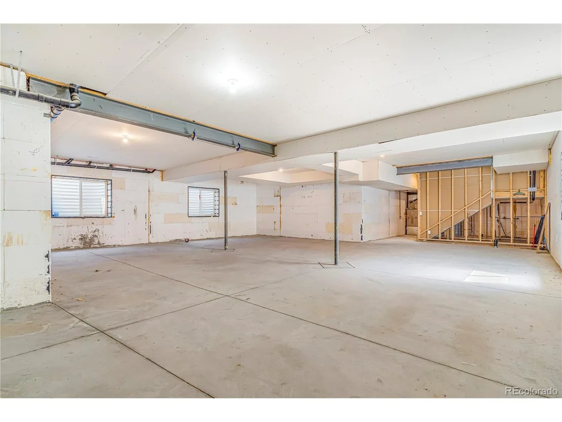 Photo of 497 Valley Way