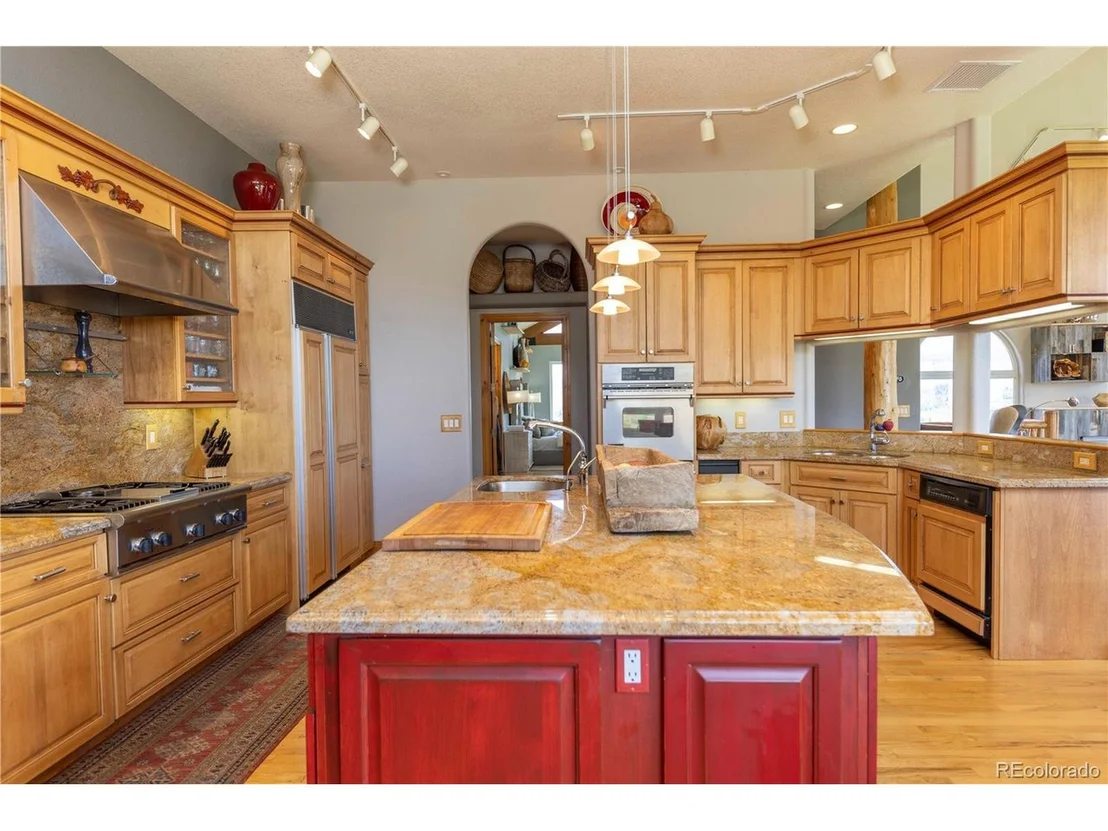 Photo of 948 Hamilton Creek Rd