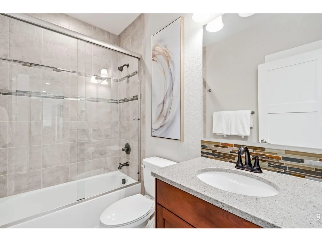 Photo of 1115 Waterfall St