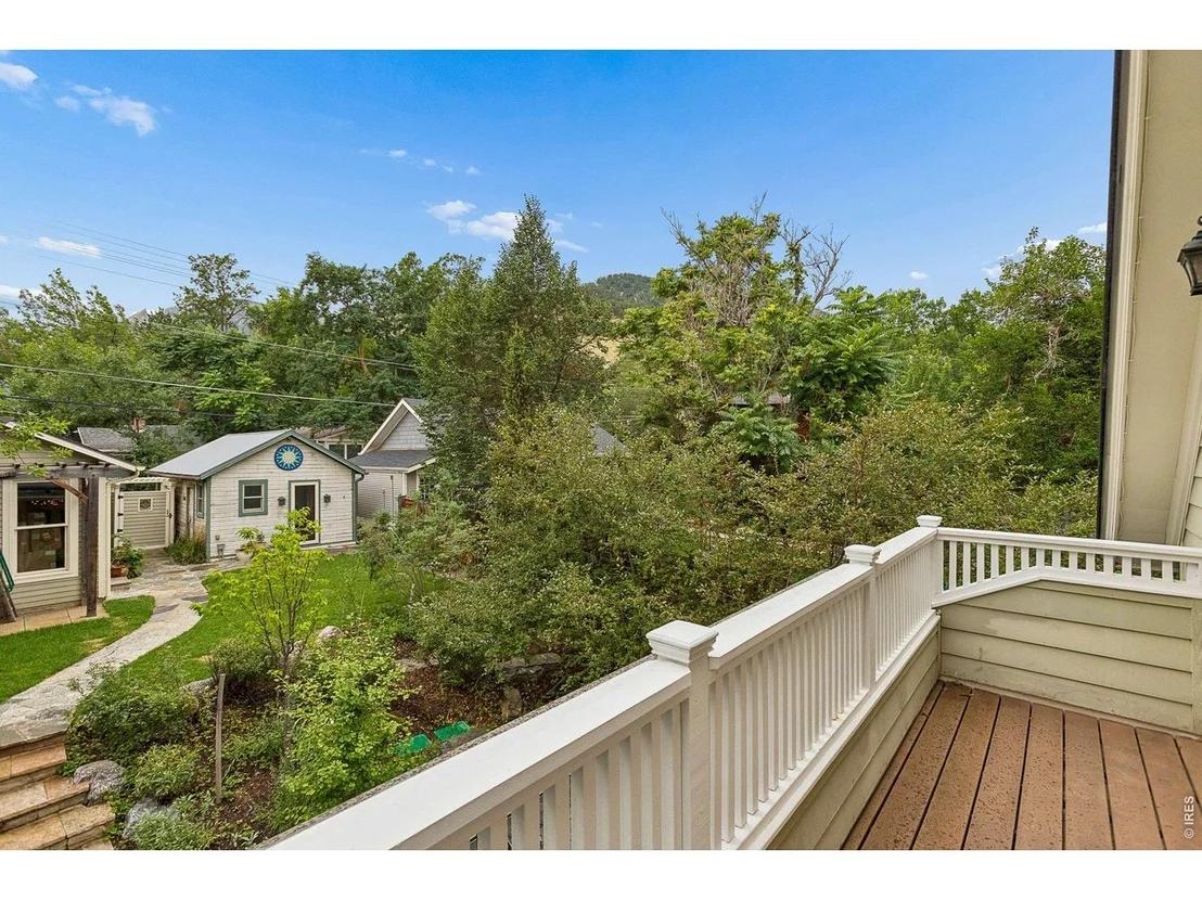 Photo of 512 Marine St