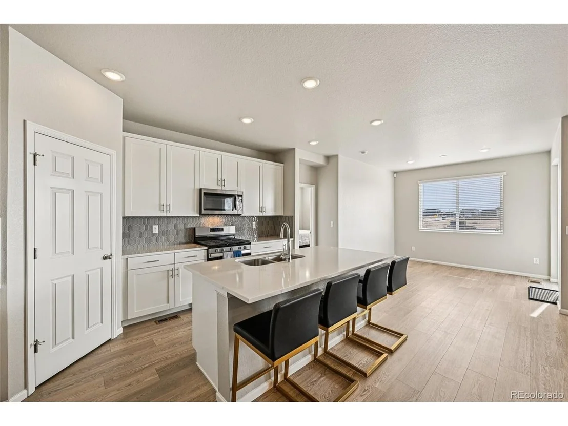 Photo of 6002 Hourglass Dr