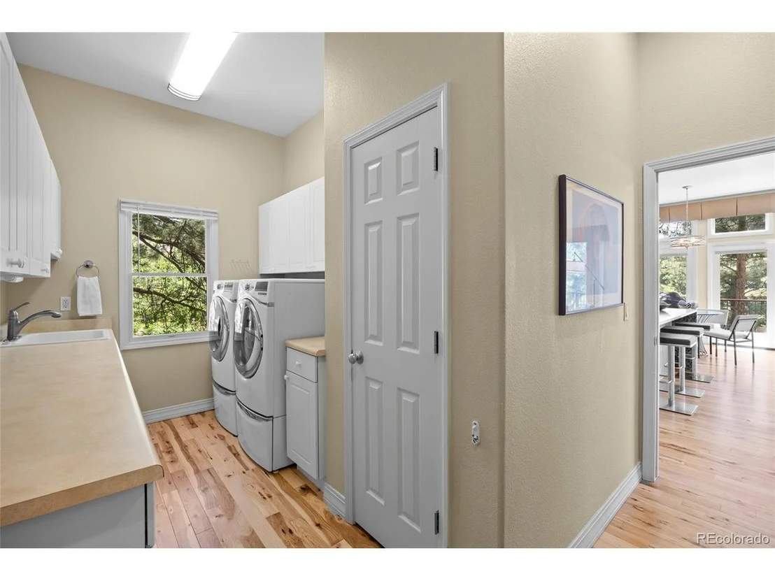 Photo of 7018 Forest Ridge Cir