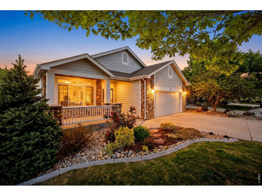 Photo of 510 Lakeside Pl