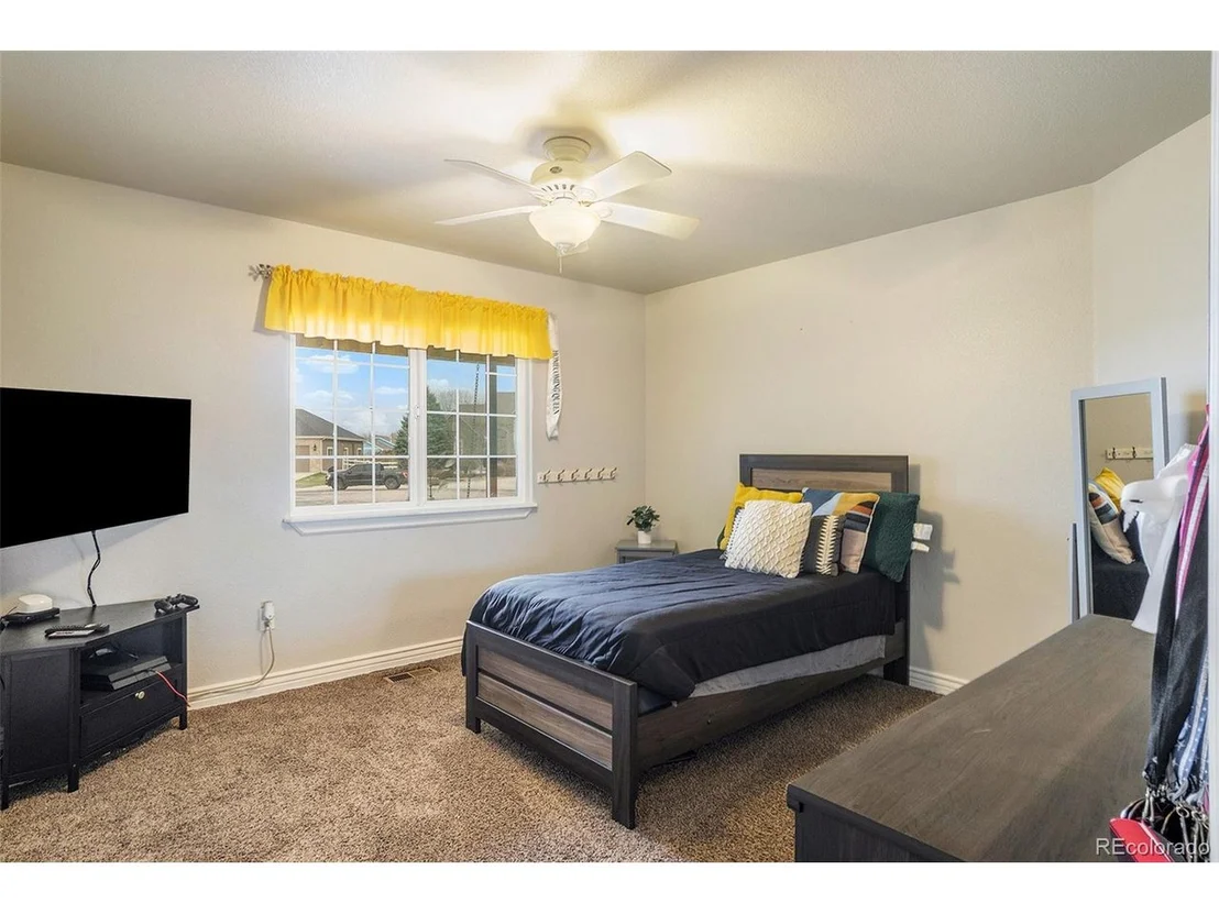 Photo of 404 Cascade Ct