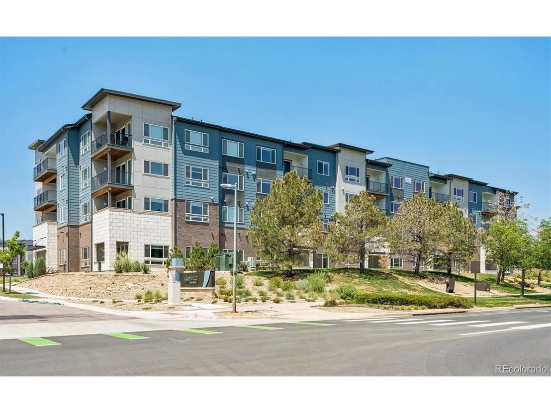 Photo of Unit 401 at 483 Interlocken Blvd