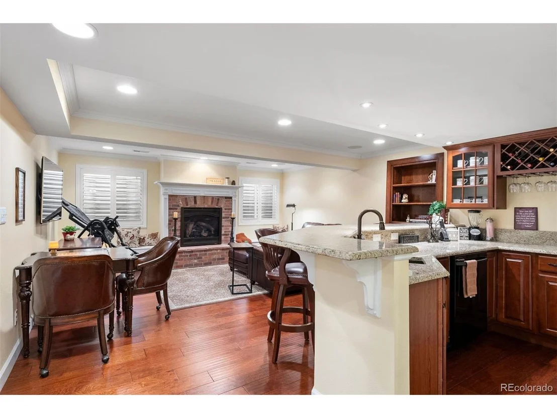 Photo of 4758 Adelaide Pl