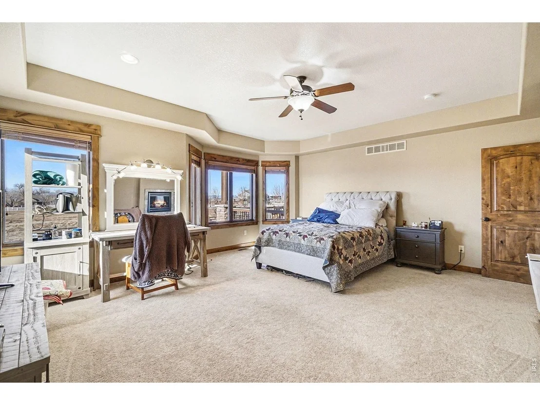 Photo of 39111 Hilltop Cir