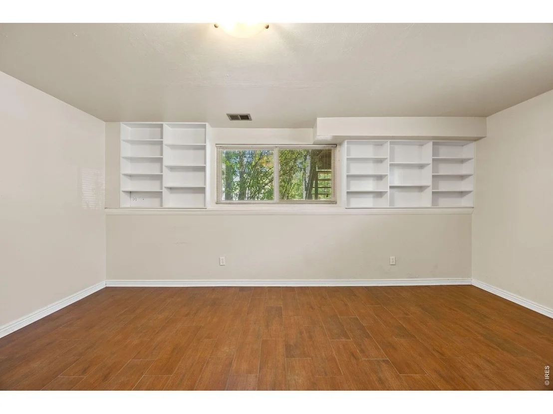Photo of Unit D at 1325 Bear Mountain Dr