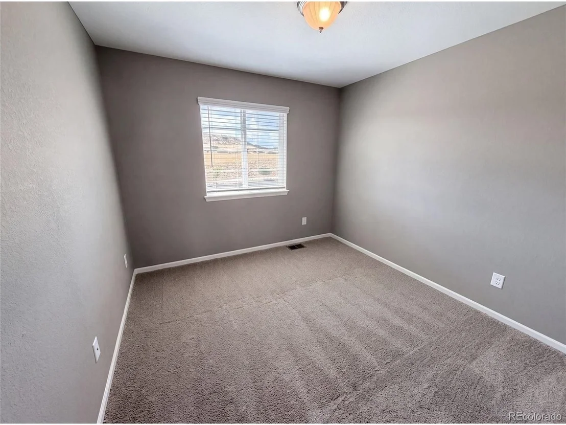 Photo of 2450 Garganey Dr