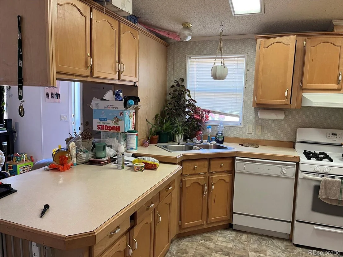 Photo of 916 Maple Dr