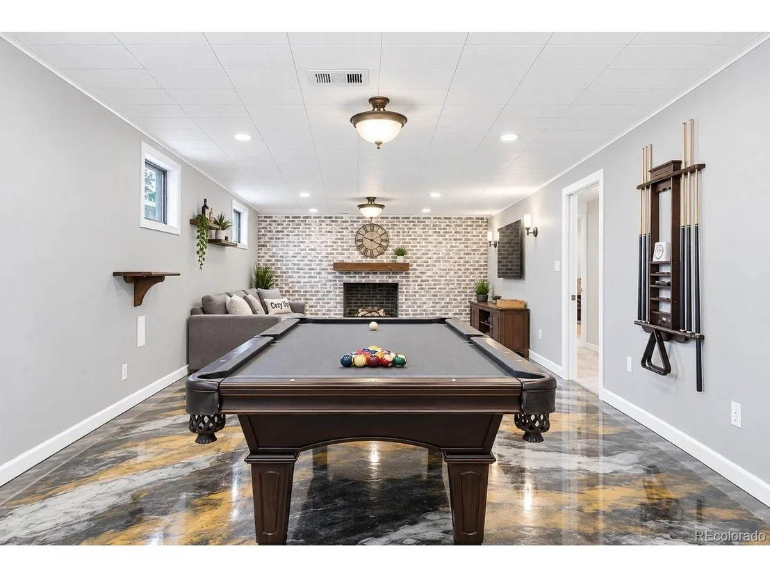 Photo of 6374 Iris Ct