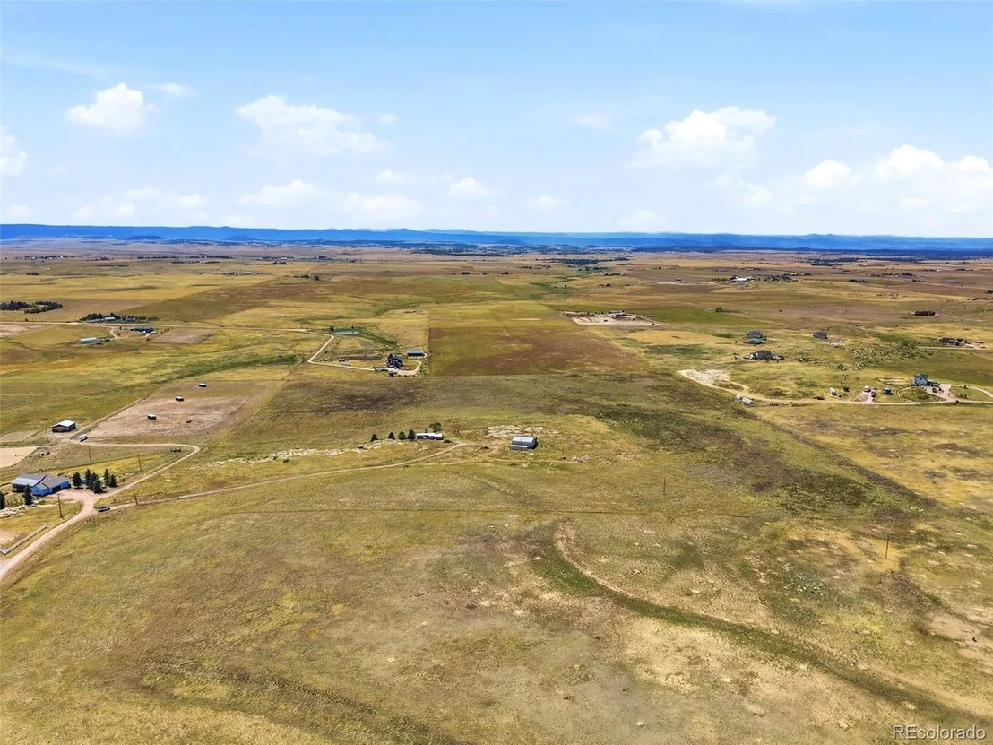 Photo of 911 Private Road 112