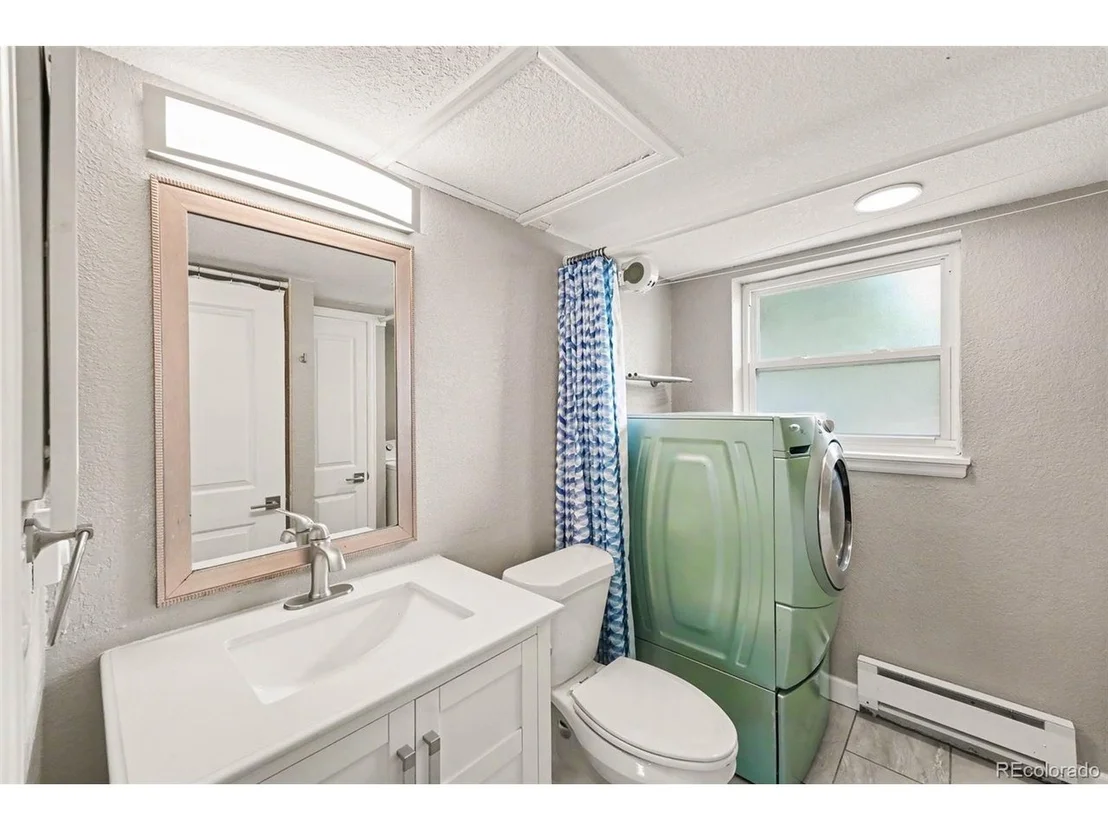 Photo of 1025 Maple Dr