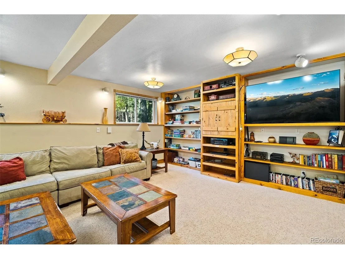 Photo of 163 Meadow View Ln