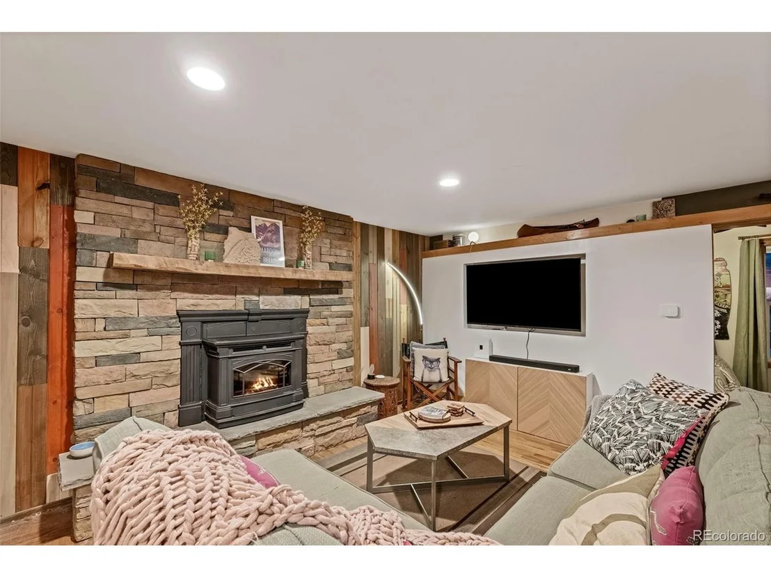 Photo of 27131 Log Trl