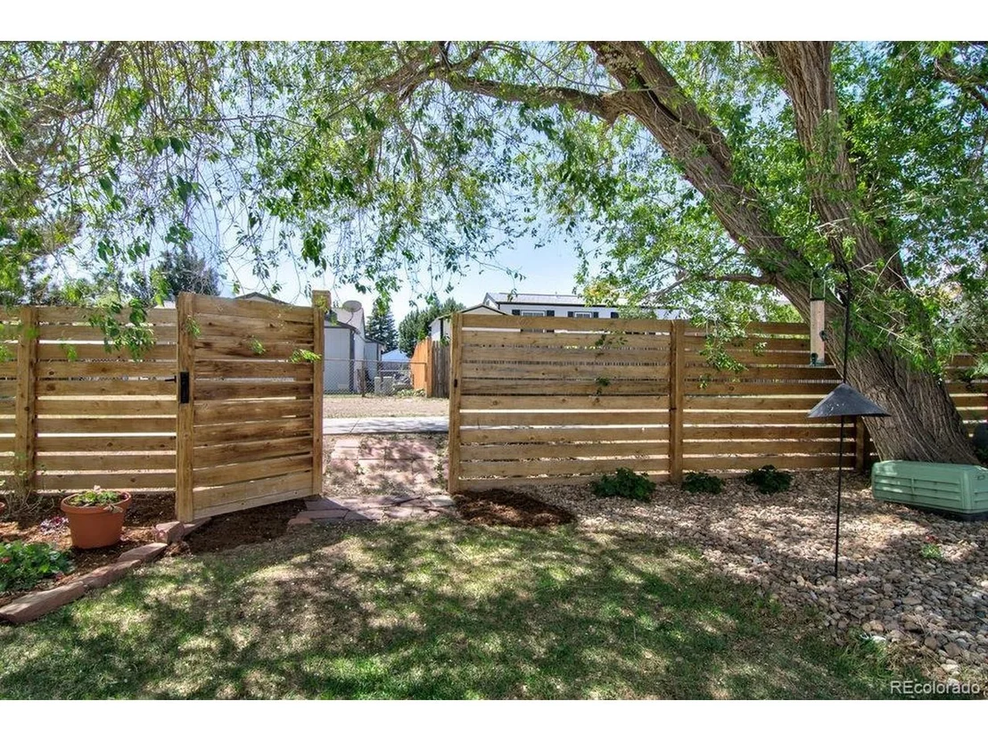 Photo of 341 Mulberry Cir