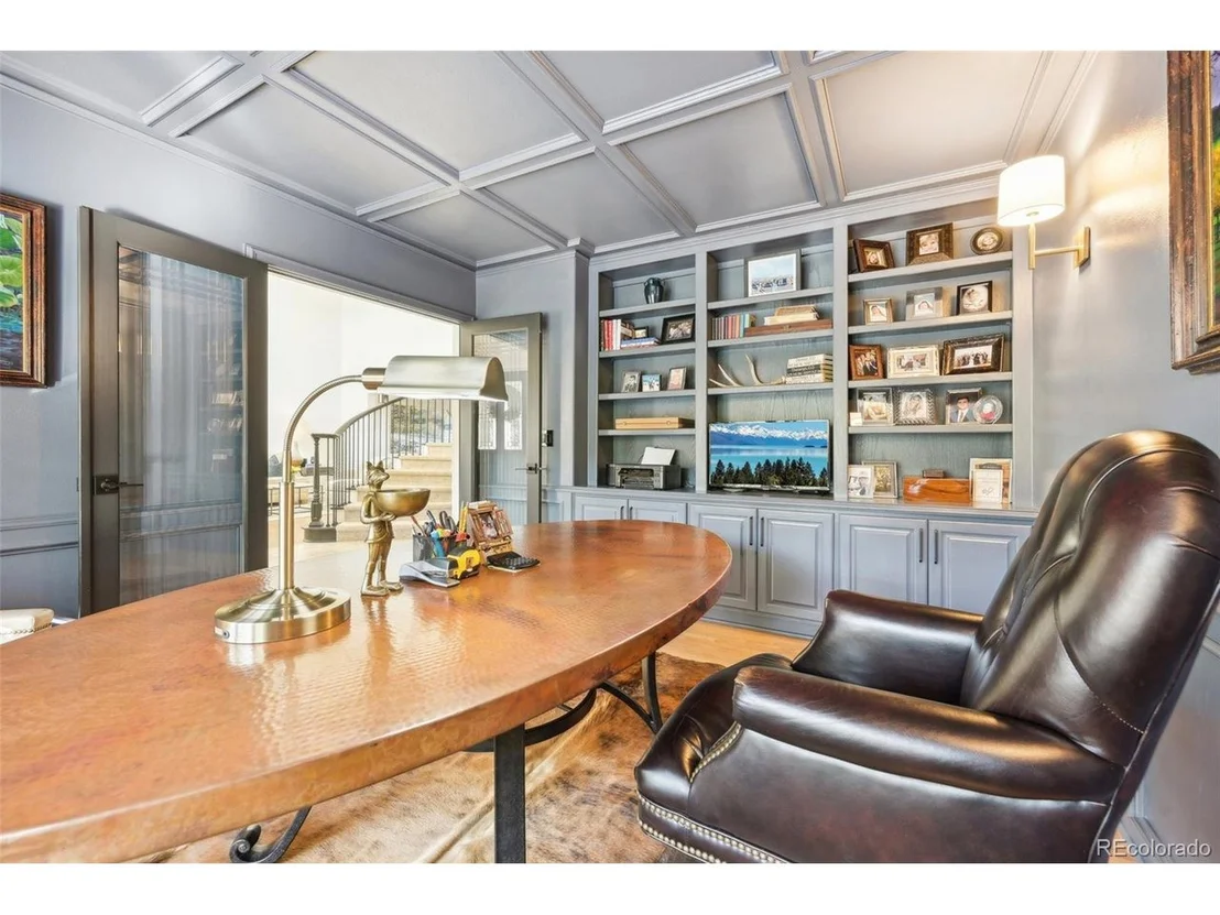 Photo of 8521 Colonial Dr