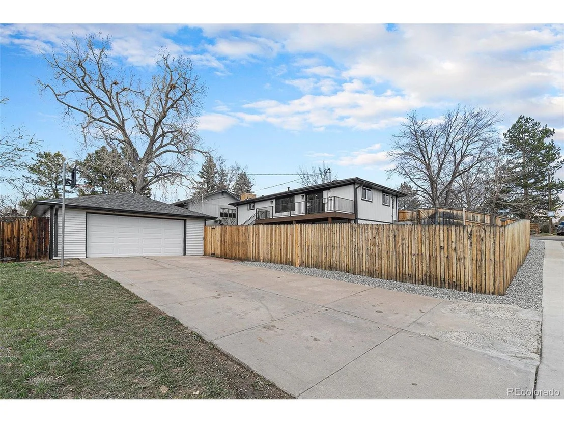 Photo of 6711 Field St
