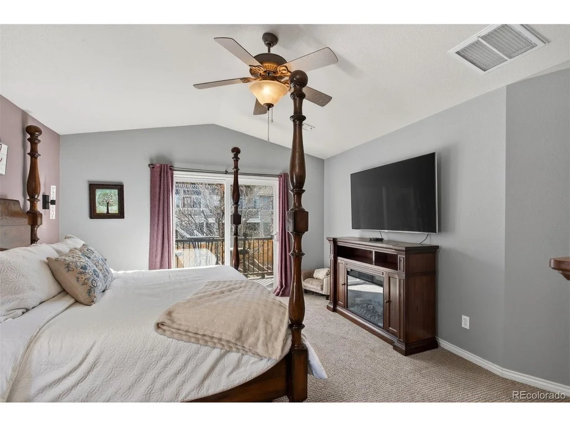 Photo of 10060 Matthew Ln