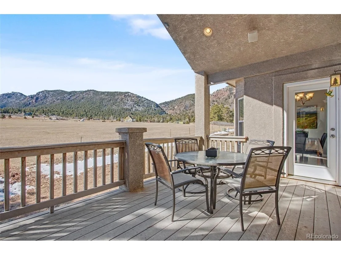 Photo of 261 Pinecrest Way