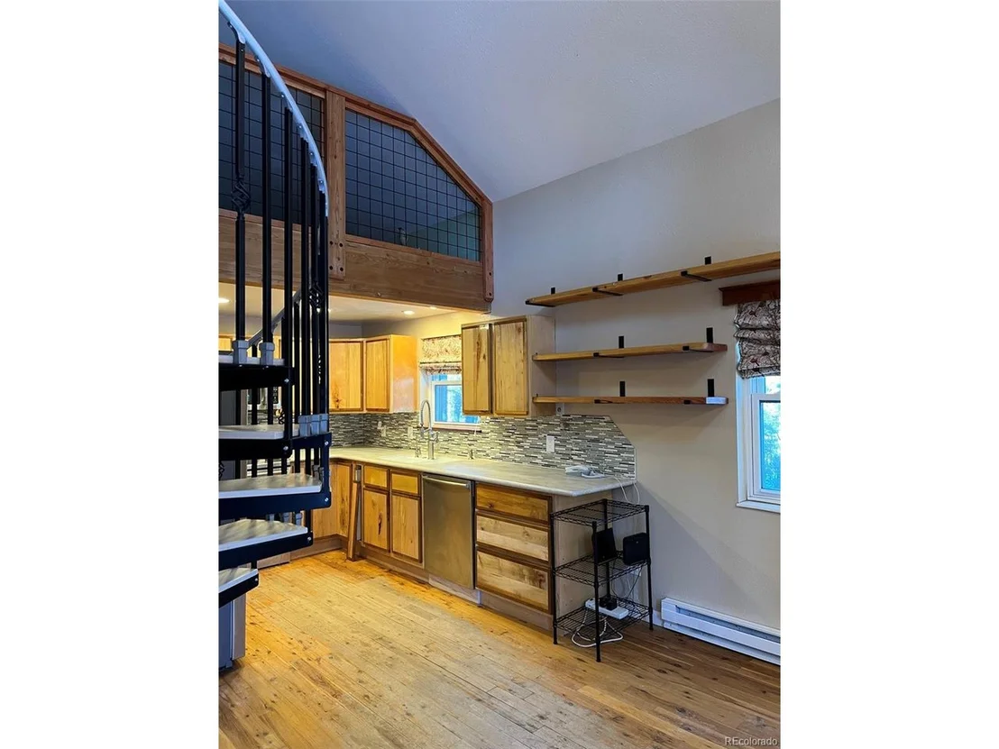 Photo of 5 Beaver Rd