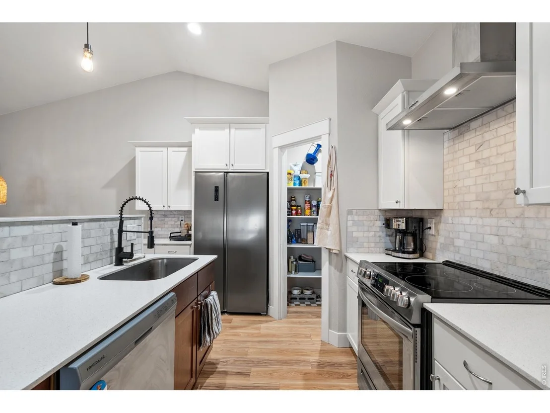 Photo of 1105 Coyote Ln