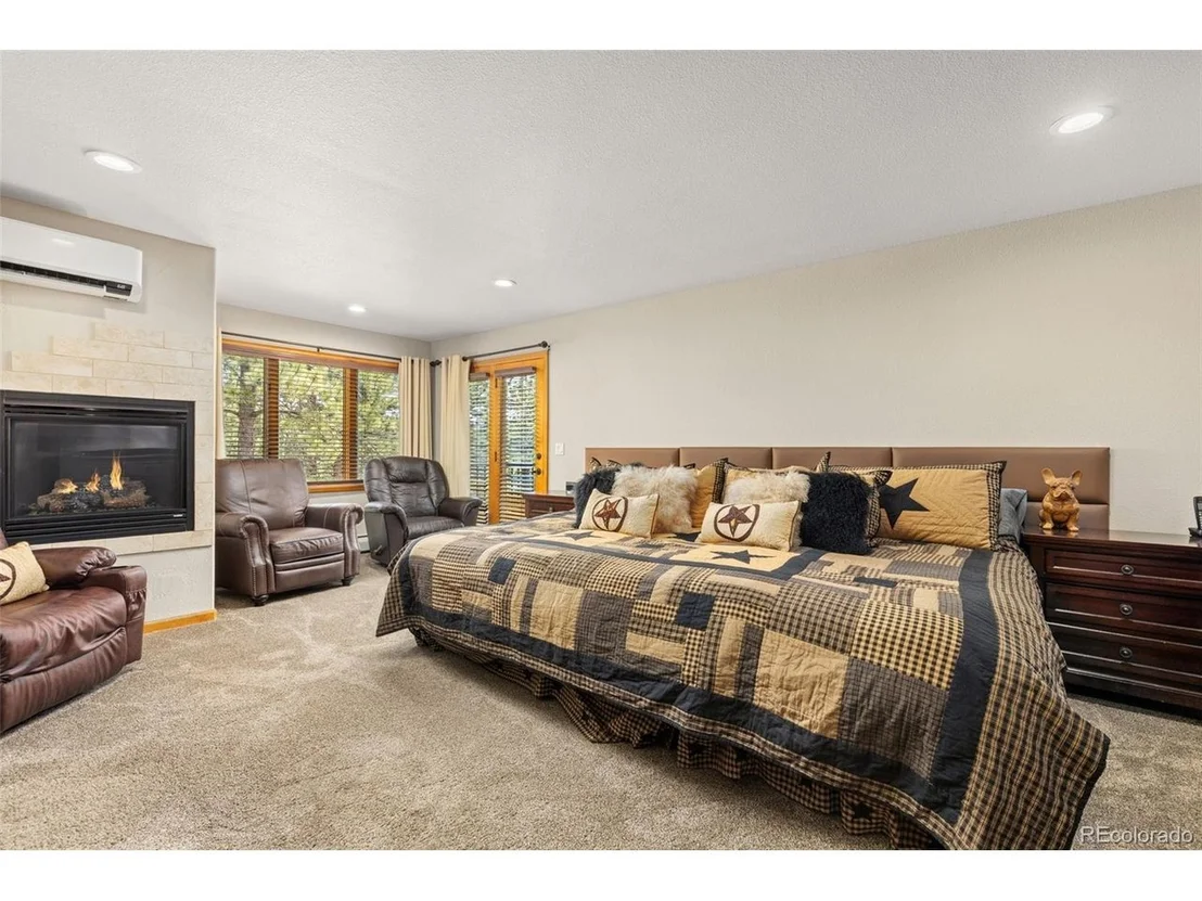 Photo of 1734 Mount Evans Blvd