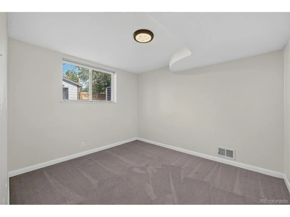 Photo of 3652 Locust St