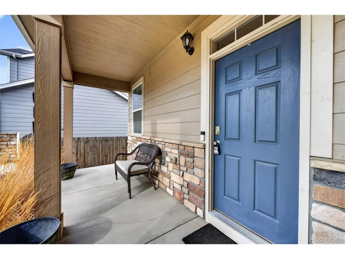 Photo of 914 Charlton Dr