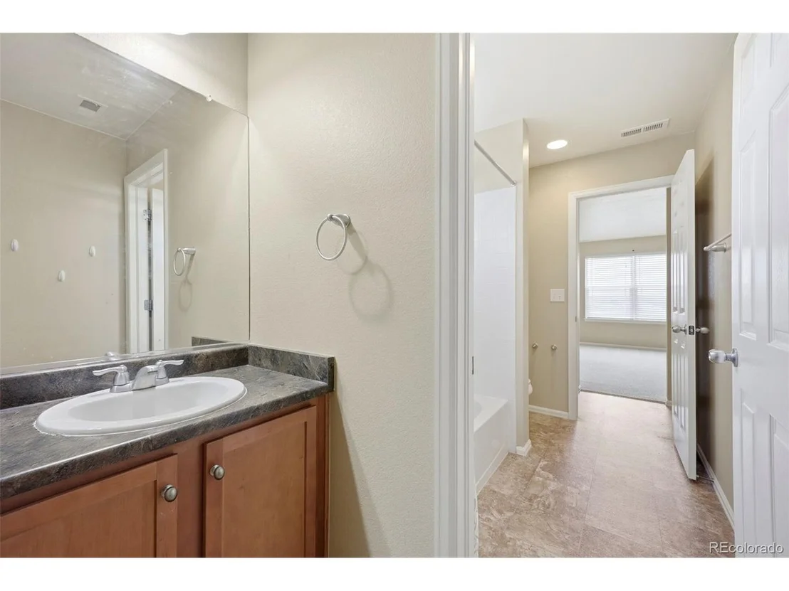 Photo of 42007 Westchester Cir