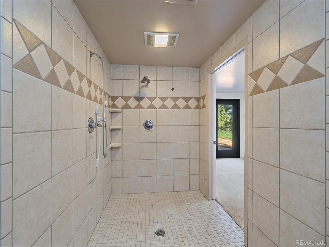 Photo of 11052 Lindsey Rd