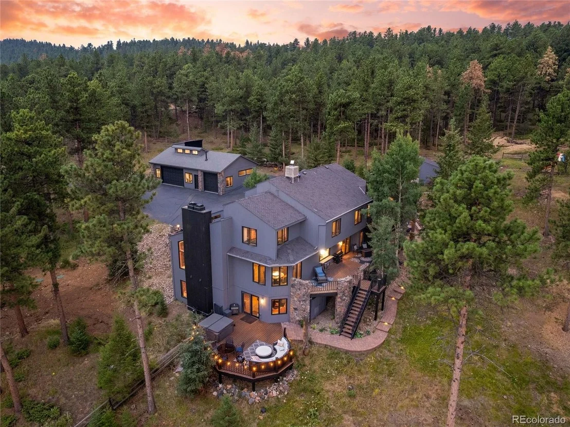 Photo of 571 Sundown Ln