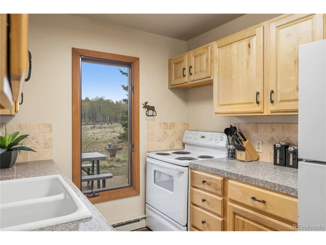 Photo of 275 Vulture Ln