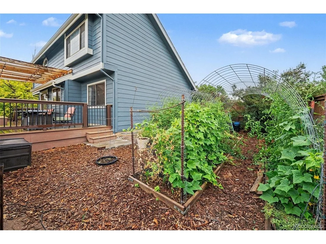 Photo of 454 Old Stone Dr