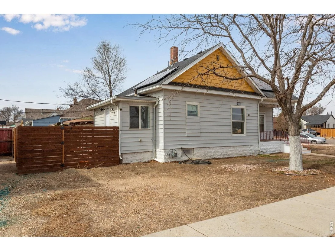 Photo of 403 9th Ave