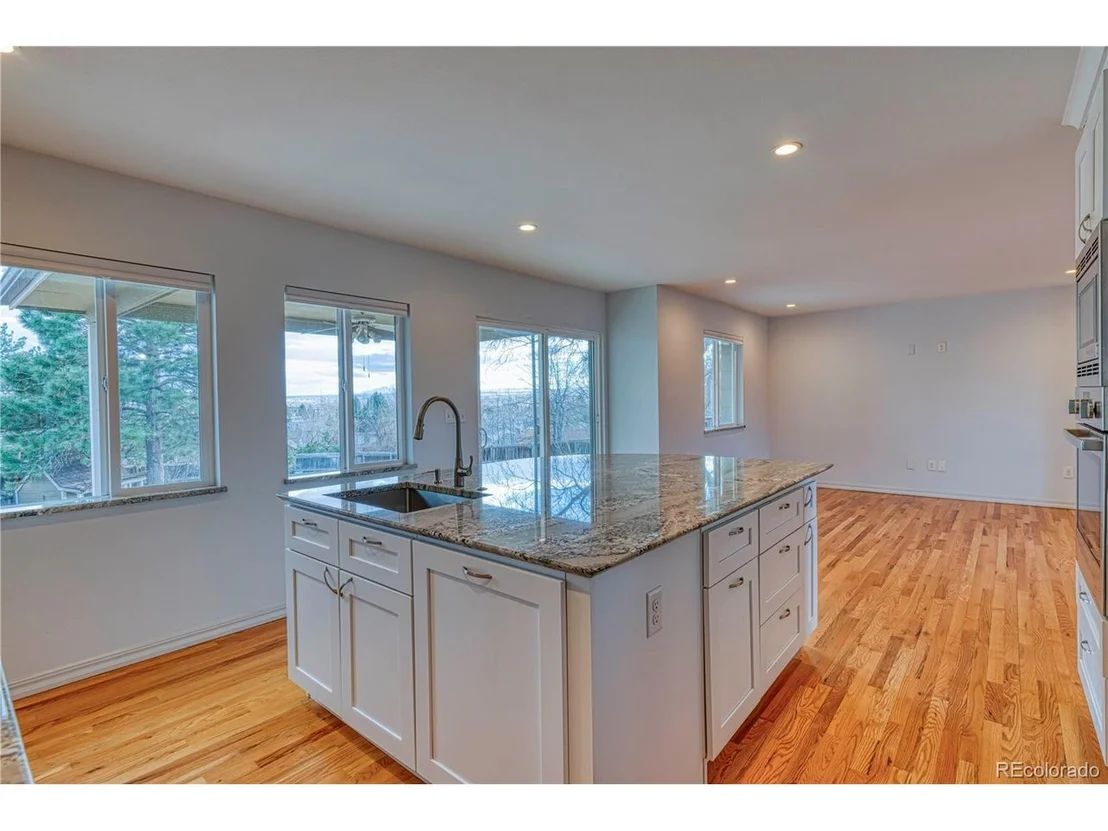 Photo of 6812 Blue Jay Dr