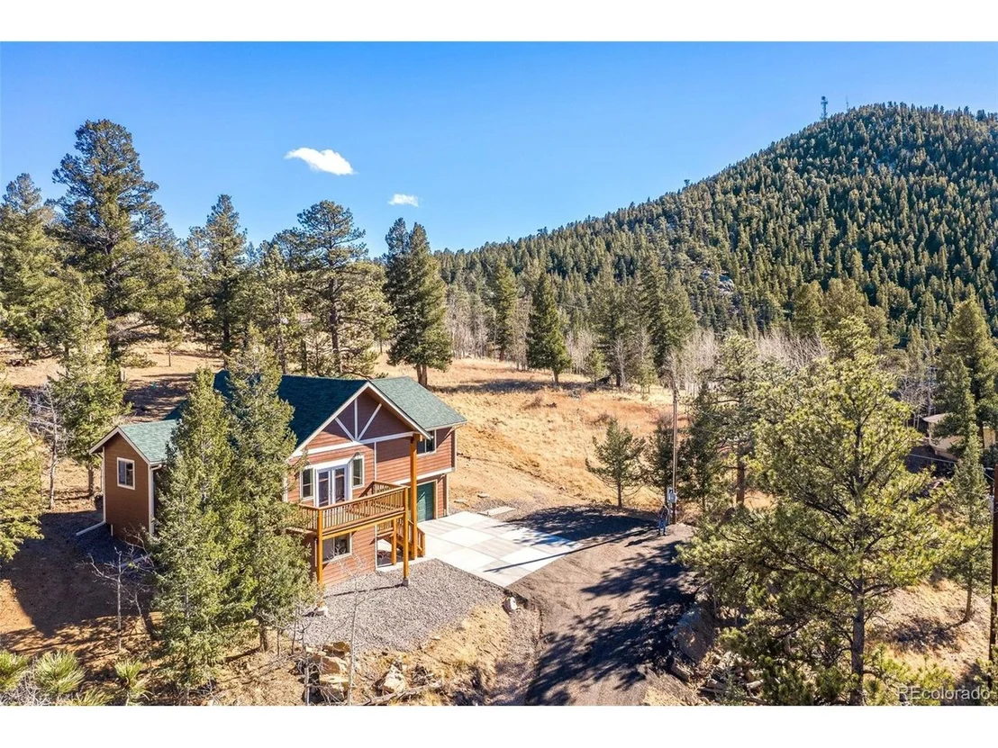Photo of 544 Aspen Ln