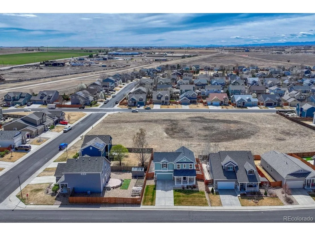 Photo of 490 Dukes Way
