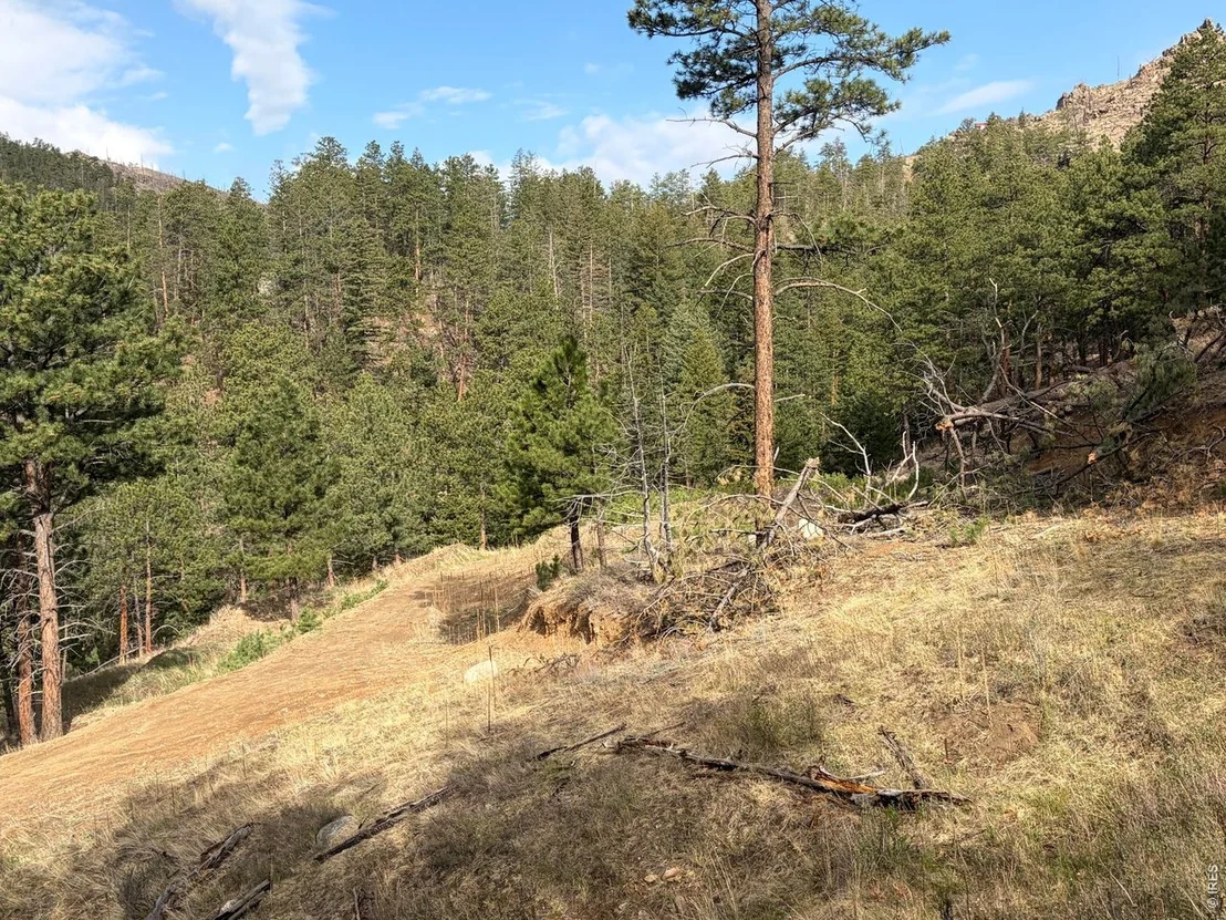Photo of 1899 Spring Valley Rd