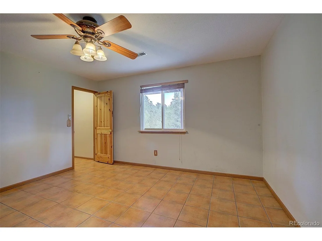 Photo of 32 Aspen Dr