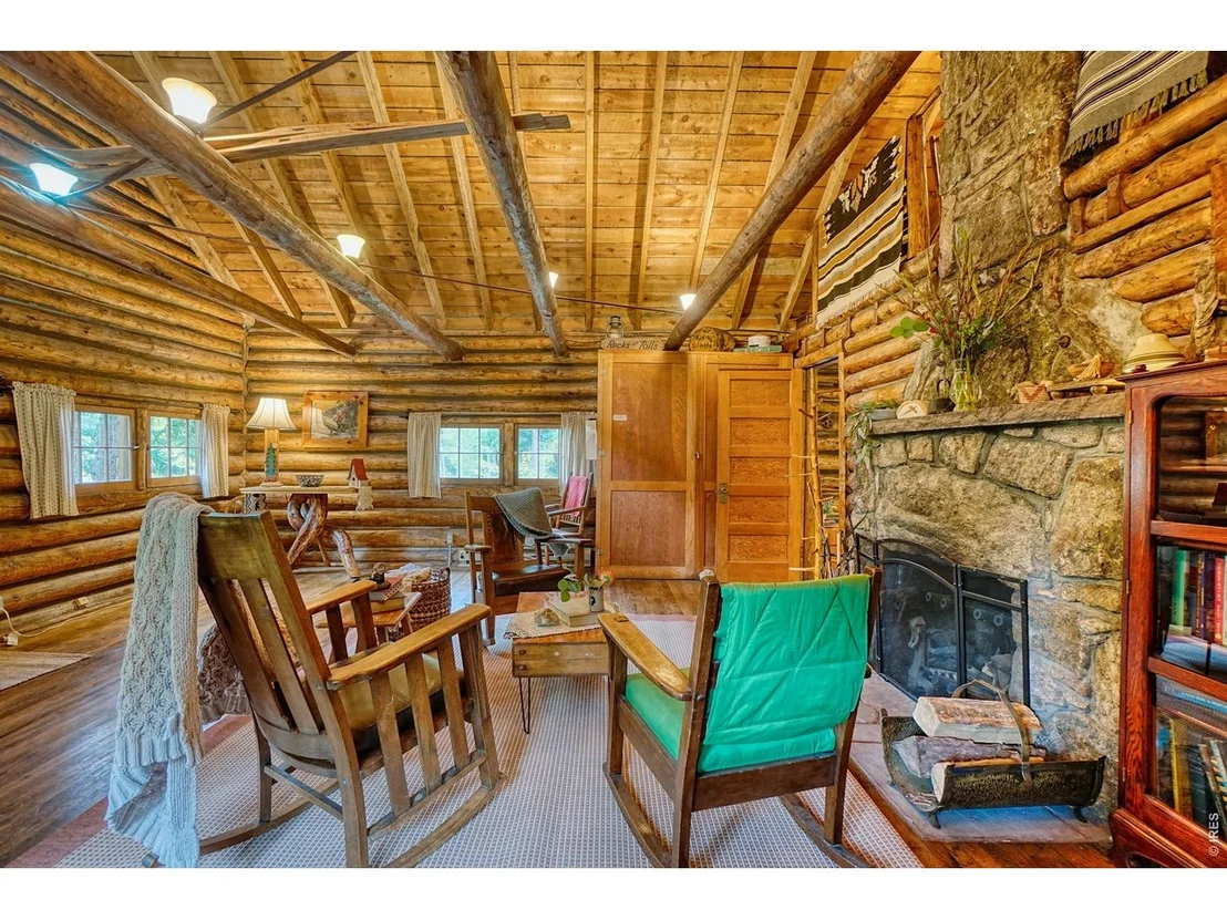 Photo of 3356 Riverside Dr