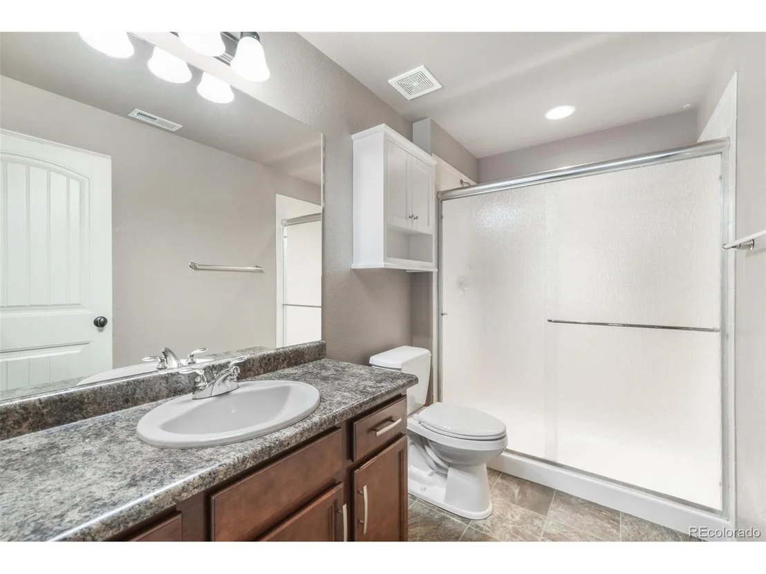 Photo of 215 Kettle Valley Way