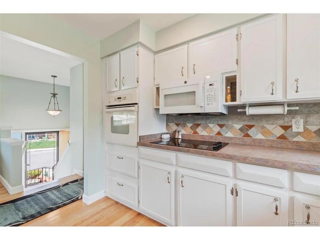 Photo of 1202 W 100th Pl