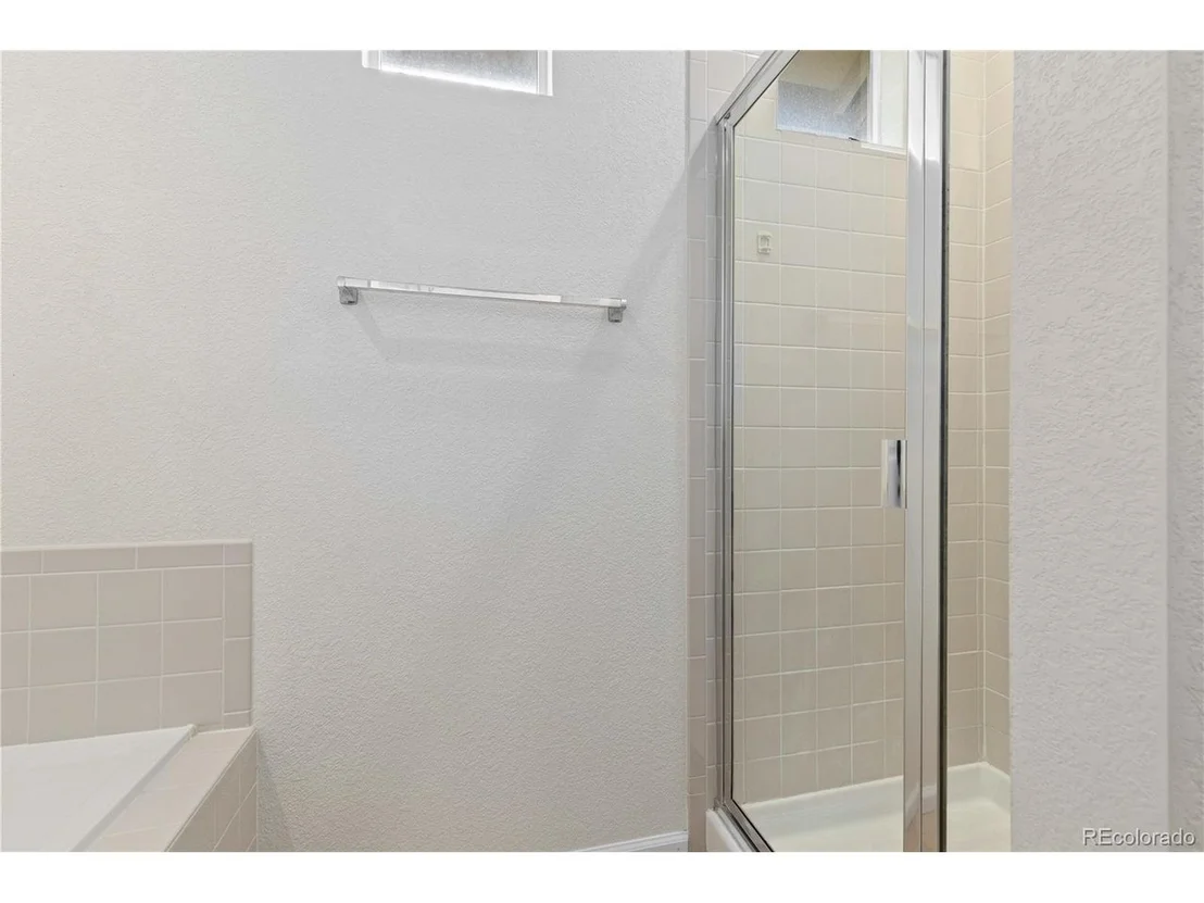 Photo of 32 Whitehaven Cir