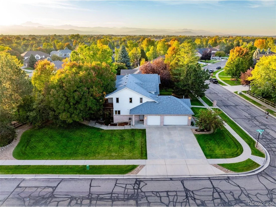 Photo of 2245 Ridgeview Way