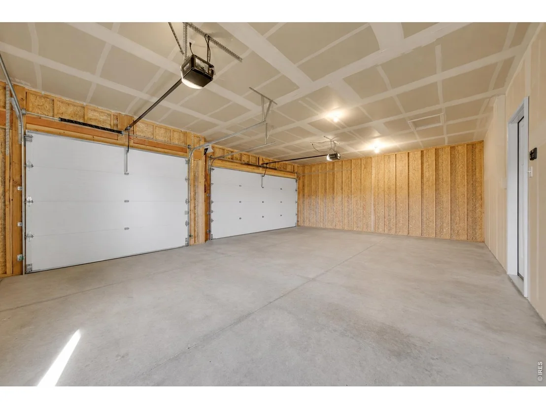Photo of 21 Lakeview Cir