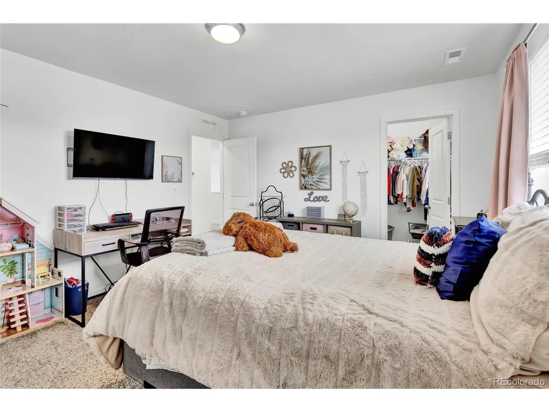 Photo of 1210 Horsetail Loop