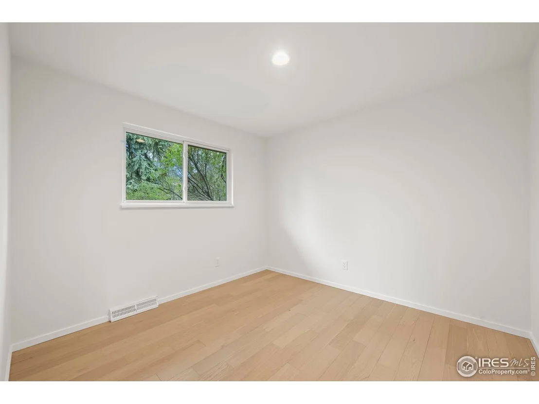 Photo of 3545 Cloverleaf Dr