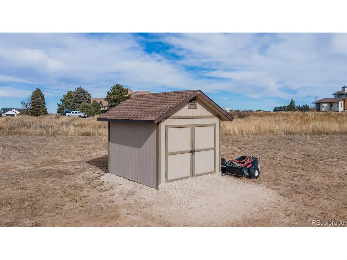 Photo of 6798 Lakeside Cir
