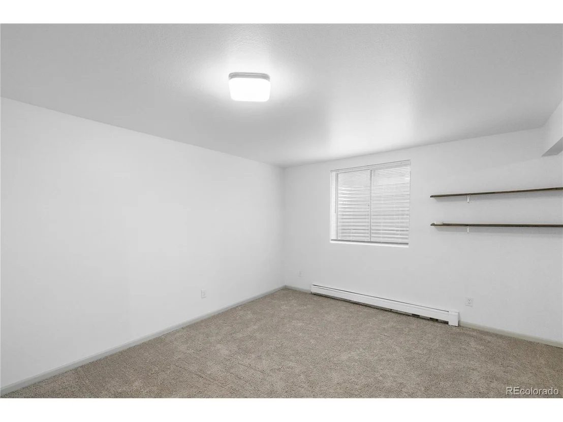 Photo of 453 N 9th Pl